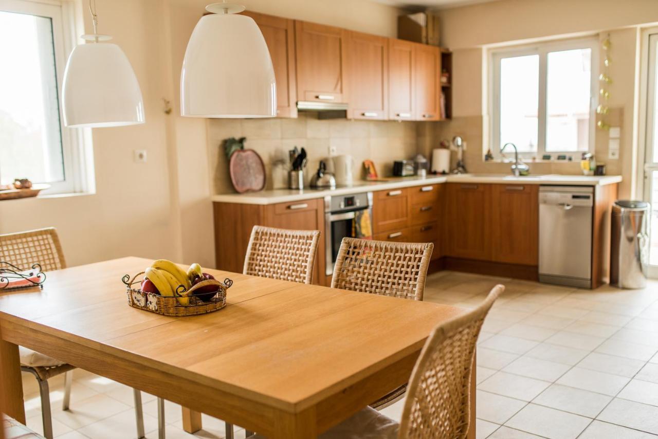 Family Getaway, Spacious And Luxurious, Sea View, Terrace, Next To Voula Beach, 20Min From Center Athens Exterior photo